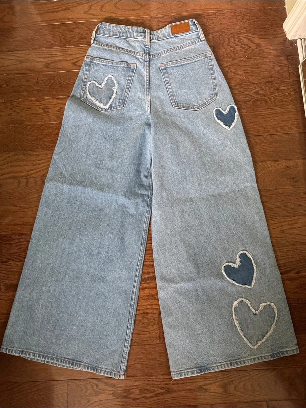 Social Tourist ultra high rise baggy jeans with heart detail - 5/27 short